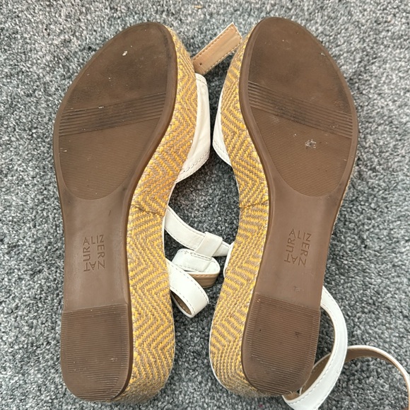 Naturalizer size 10M wedge sandals - Picture 6 of 7